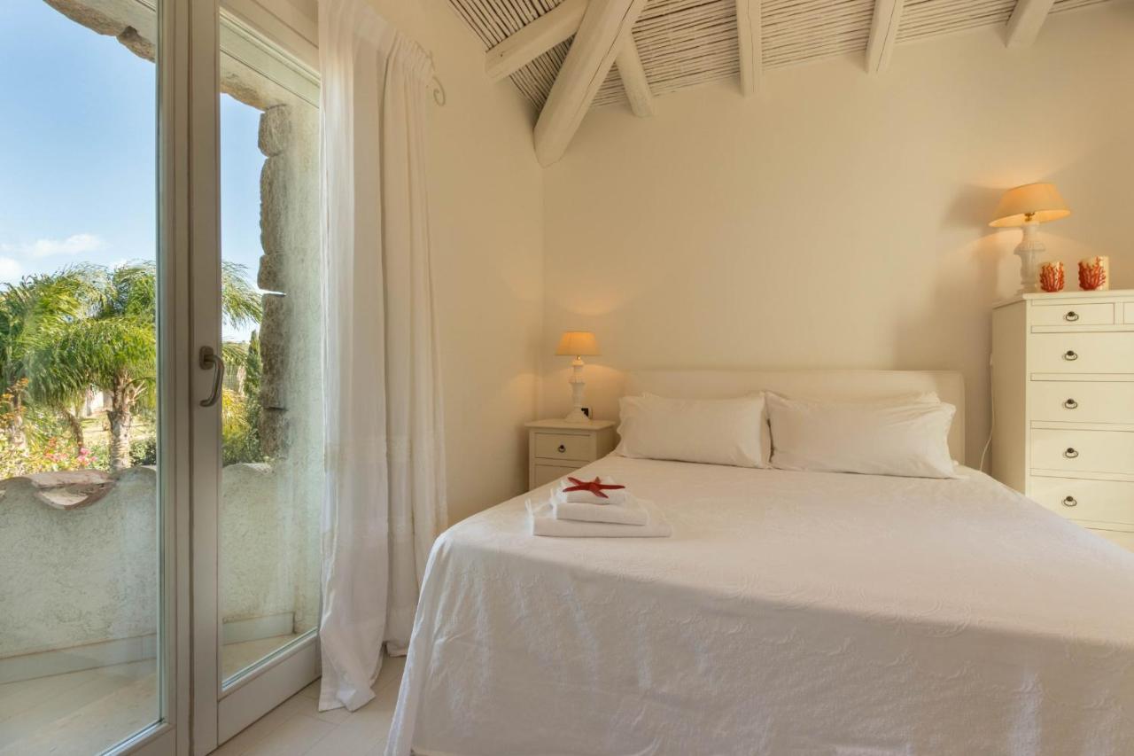 Villa Bougainvillea Con Piscina E Giardino Privato A Pochi Passi Dal Mare カスティアーダス エクステリア 写真